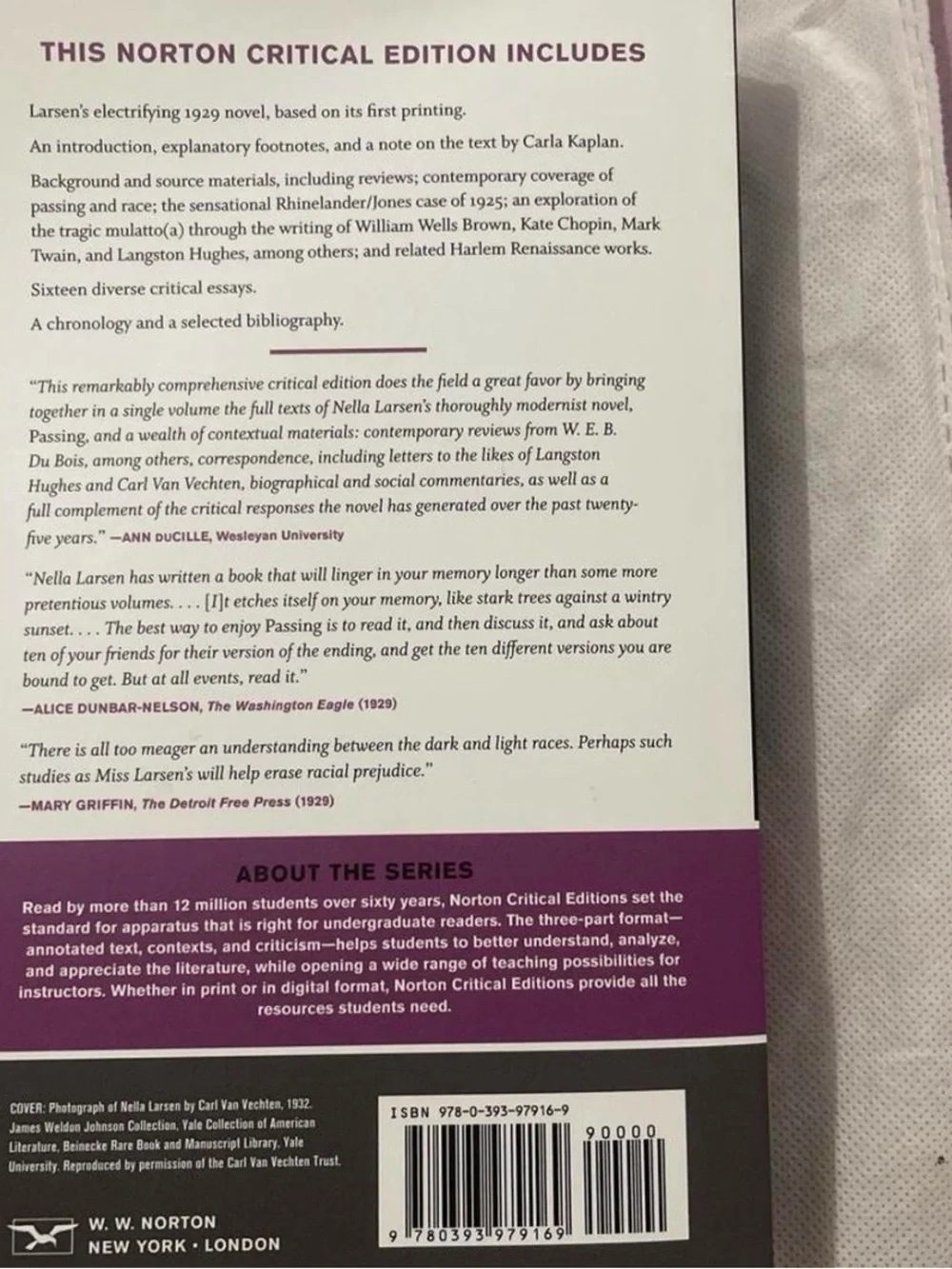 Passing by Nella Larsen -  (Norton Critical Editions)
